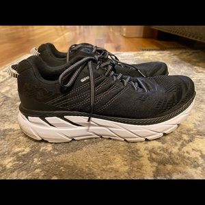 Hoka One One Clifton 6
